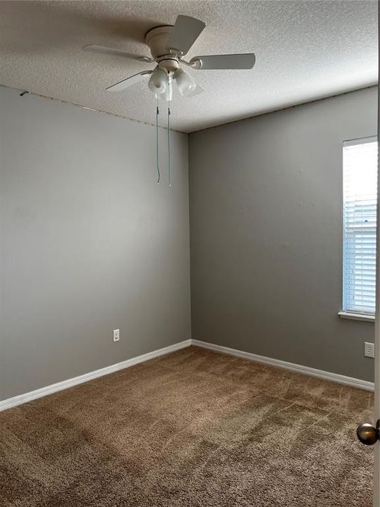 For Rent: $2,200 (3 beds, 2 baths, 1736 Square Feet)