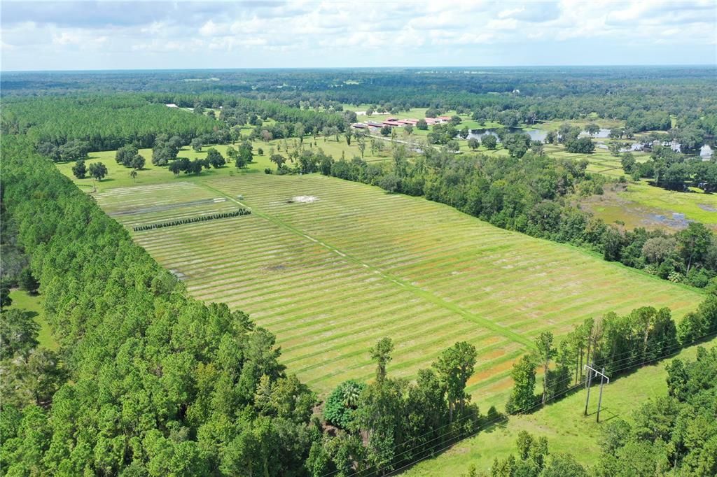 На продажу: $550,000 (20.70 acres)