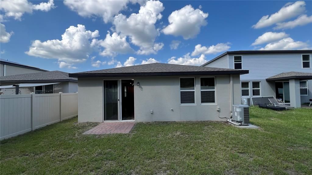 For Sale: $428,800 (4 beds, 2 baths, 1678 Square Feet)