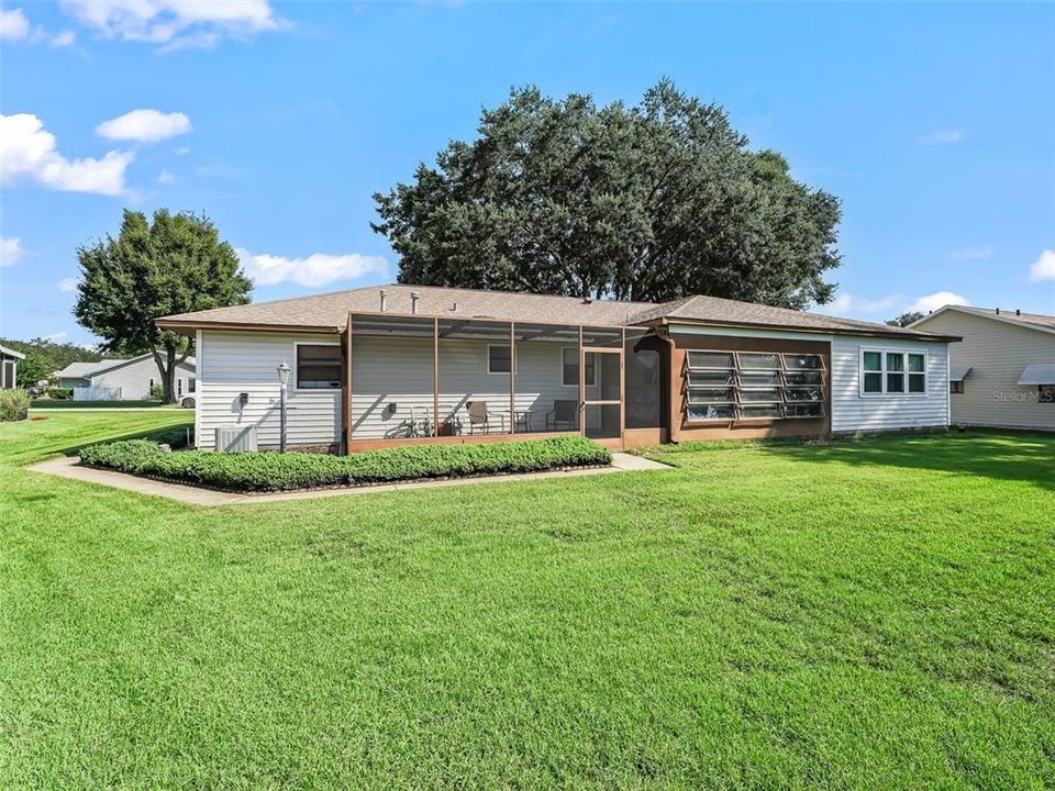 For Sale: $239,900 (2 beds, 2 baths, 1294 Square Feet)