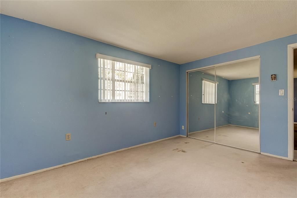 Active With Contract: $150,000 (2 beds, 1 baths, 1030 Square Feet)