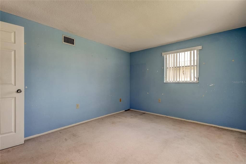 Active With Contract: $150,000 (2 beds, 1 baths, 1030 Square Feet)