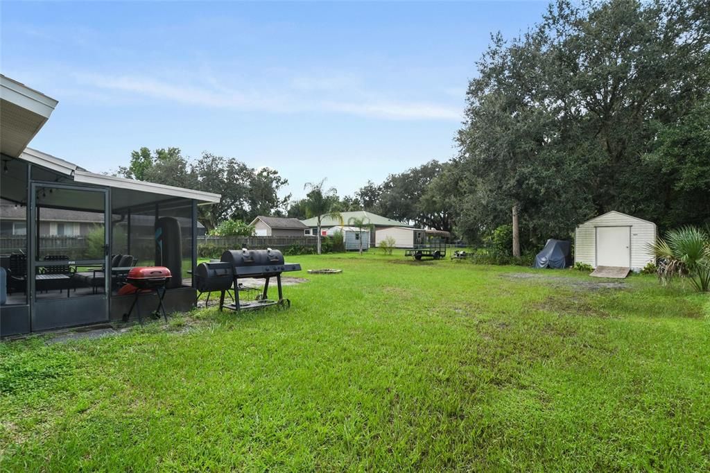 Active With Contract: $245,000 (2 beds, 1 baths, 1000 Square Feet)