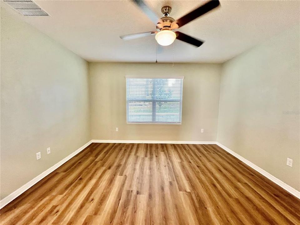 For Rent: $2,300 (3 beds, 2 baths, 1516 Square Feet)