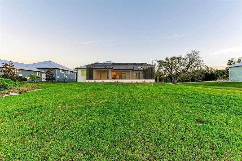 For Sale: $2,000,000 (3 beds, 3 baths, 2369 Square Feet)