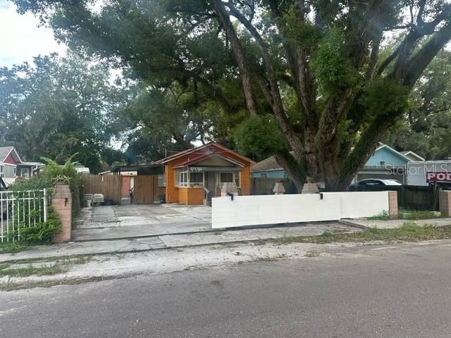 For Sale: $250,000 (1 beds, 1 baths, 546 Square Feet)