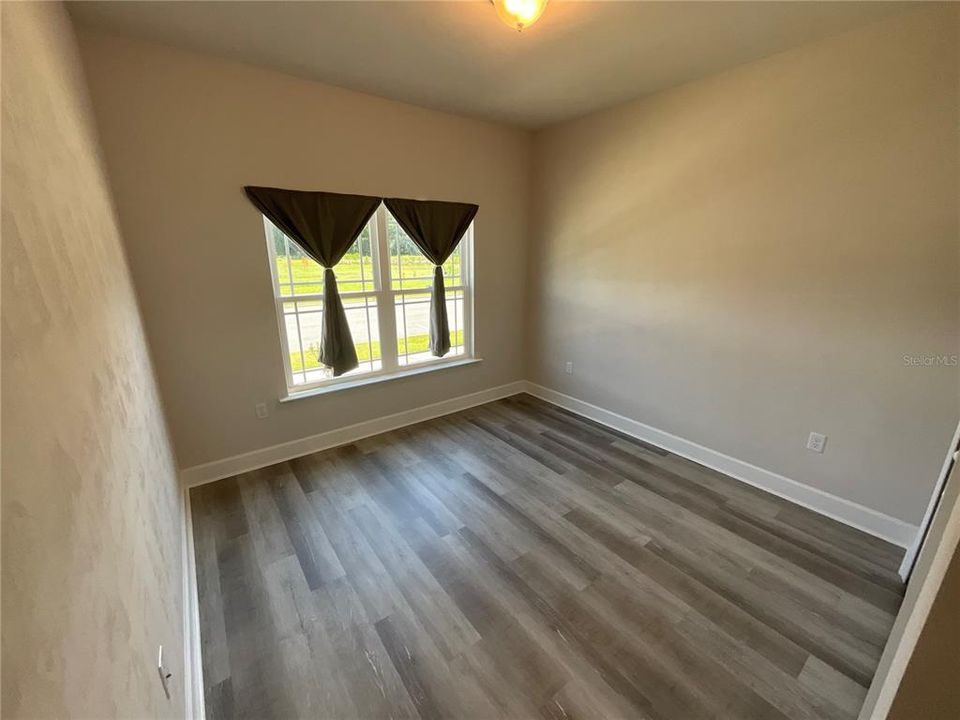 For Rent: $2,500 (3 beds, 2 baths, 1728 Square Feet)