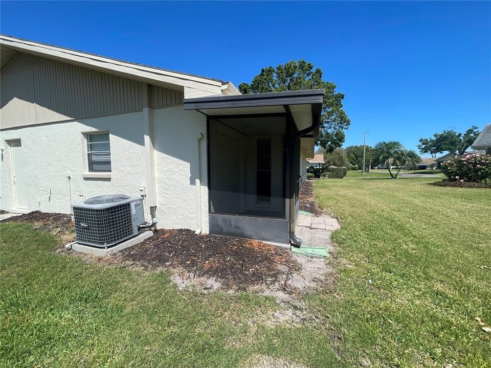 Screened in porch off storage/laundry