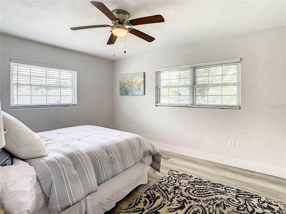 For Sale: $589,000 (3 beds, 2 baths, 1661 Square Feet)