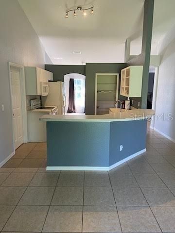 For Sale: $309,995 (3 beds, 2 baths, 1621 Square Feet)