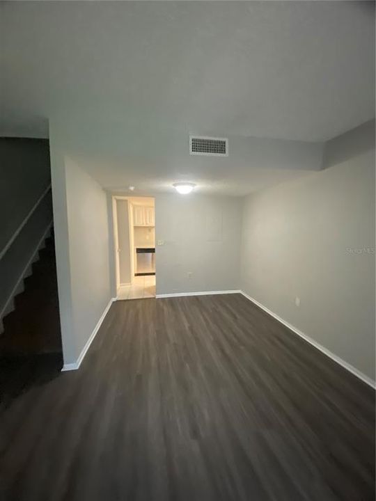 For Sale: $144,900 (1 beds, 1 baths, 765 Square Feet)