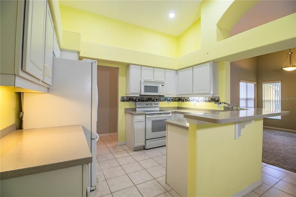 For Sale: $289,900 (3 beds, 2 baths, 1621 Square Feet)