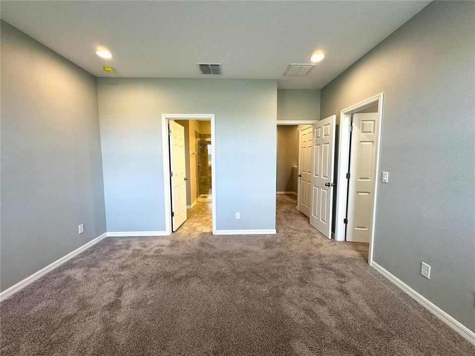 For Rent: $2,100 (3 beds, 2 baths, 1525 Square Feet)