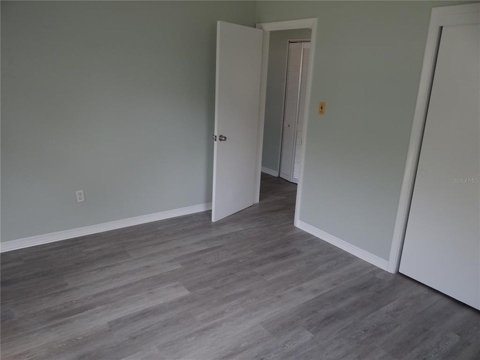 For Rent: $2,200 (2 beds, 1 baths, 840 Square Feet)