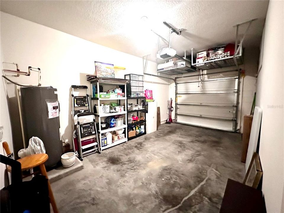 For Rent: $2,299 (3 beds, 2 baths, 1472 Square Feet)