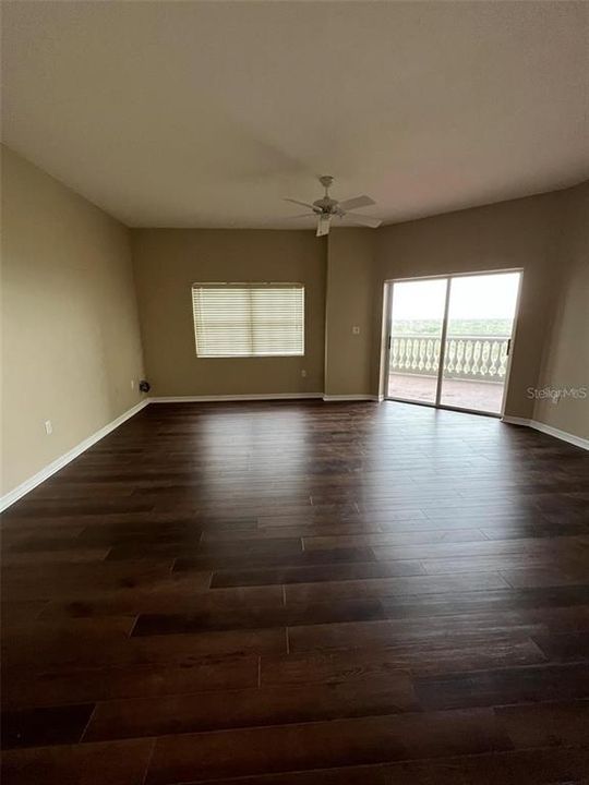 For Rent: $1,700 (2 beds, 2 baths, 991 Square Feet)