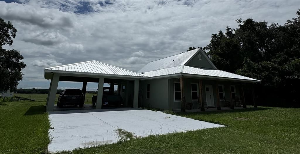 最近售出: $1,250,000 (0 贝兹, 0 浴室, 0 平方英尺)