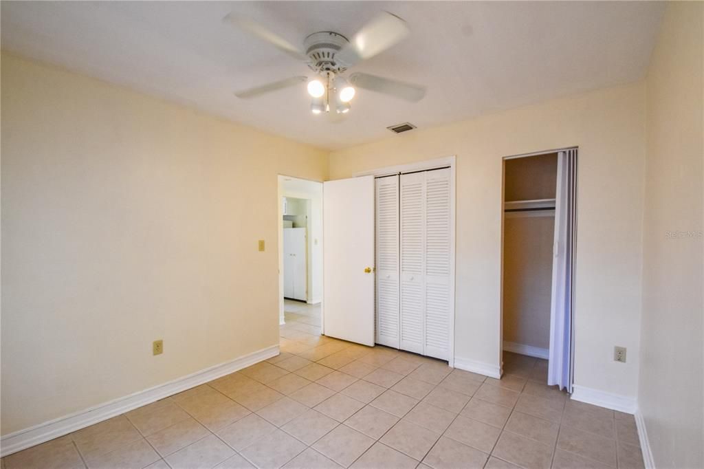 For Rent: $1,700 (2 beds, 1 baths, 1000 Square Feet)