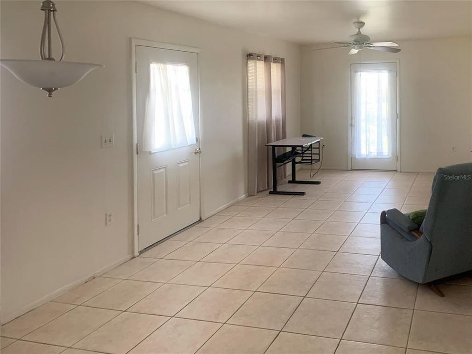 For Sale: $409,000 (0 beds, 0 baths, 864 Square Feet)