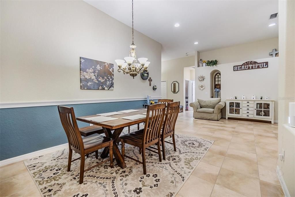 For Sale: $425,000 (4 beds, 2 baths, 2468 Square Feet)