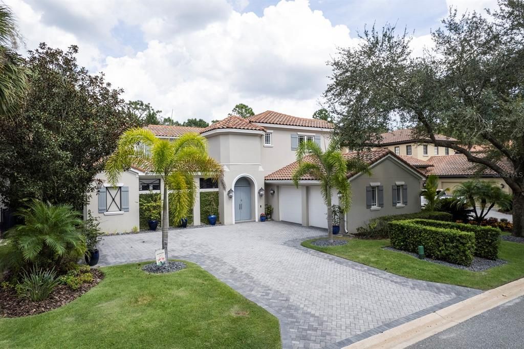 For Sale: $1,850,000 (4 beds, 4 baths, 3945 Square Feet)