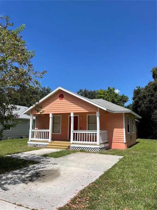 For Rent: $2,400 (3 beds, 2 baths, 1278 Square Feet)