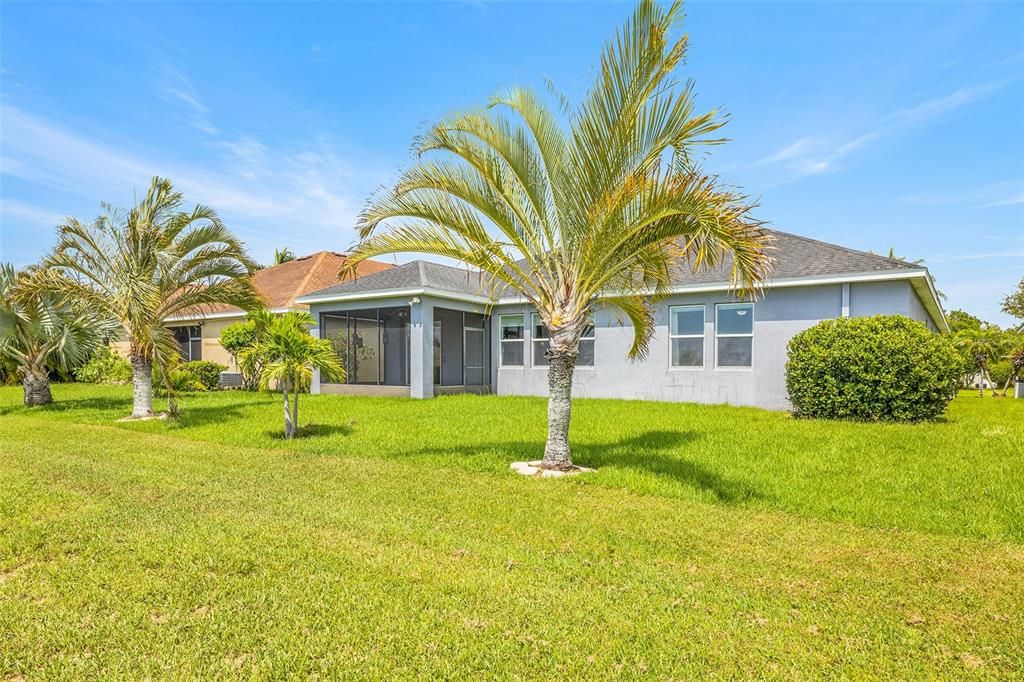 For Sale: $425,000 (4 beds, 2 baths, 2883 Square Feet)