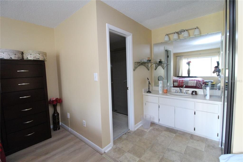 For Sale: $201,000 (3 beds, 2 baths, 1473 Square Feet)