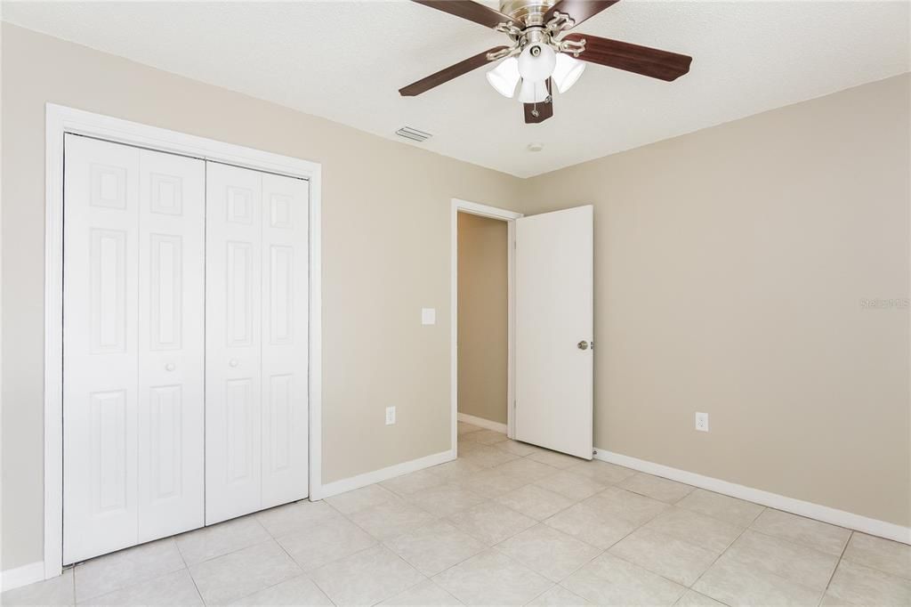 For Rent: $2,075 (3 beds, 2 baths, 1828 Square Feet)