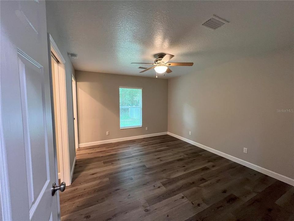 For Rent: $1,850 (3 beds, 2 baths, 1414 Square Feet)