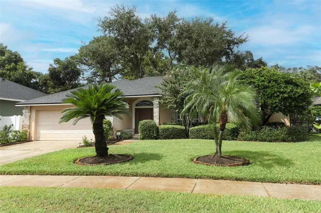 For Sale: $479,000 (3 beds, 2 baths, 1649 Square Feet)