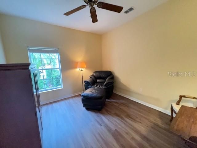 For Sale: $349,900 (2 beds, 2 baths, 1467 Square Feet)