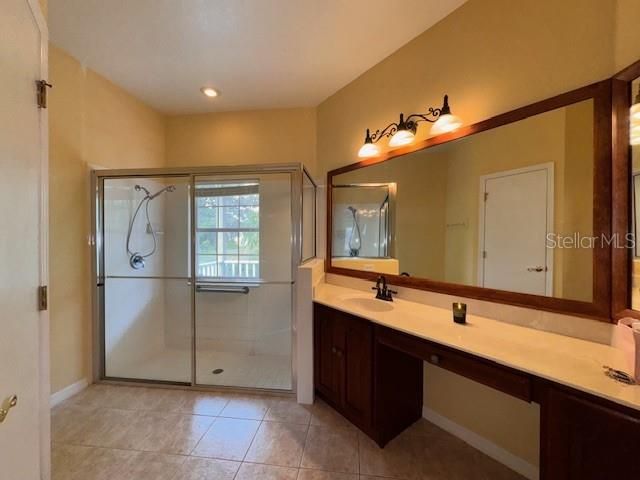 For Sale: $349,900 (2 beds, 2 baths, 1467 Square Feet)