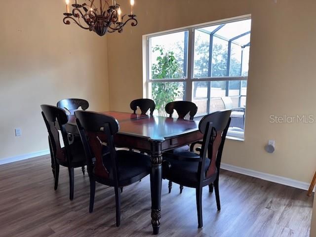 For Sale: $349,900 (2 beds, 2 baths, 1467 Square Feet)