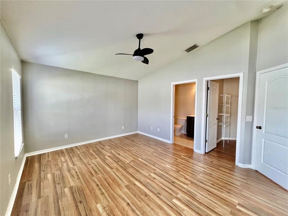 For Rent: $2,100 (3 beds, 2 baths, 1489 Square Feet)