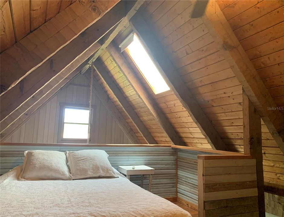 guest cabin loft