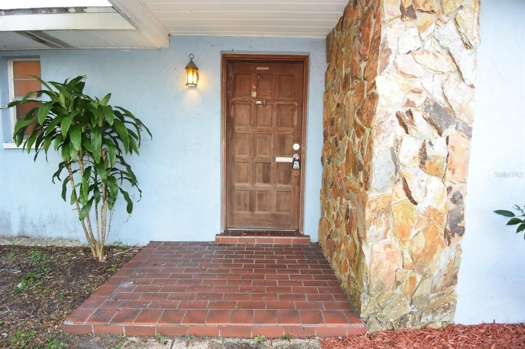 For Sale: $219,900 (2 beds, 2 baths, 2734 Square Feet)