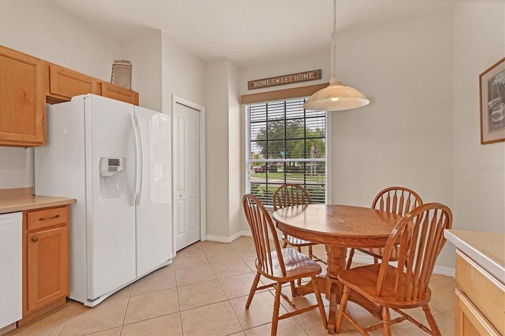 For Sale: $389,900 (2 beds, 2 baths, 1551 Square Feet)