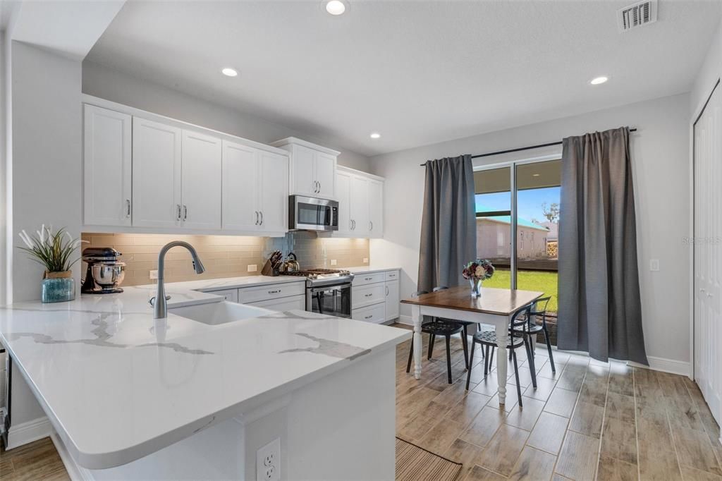 For Sale: $434,900 (3 beds, 2 baths, 1531 Square Feet)