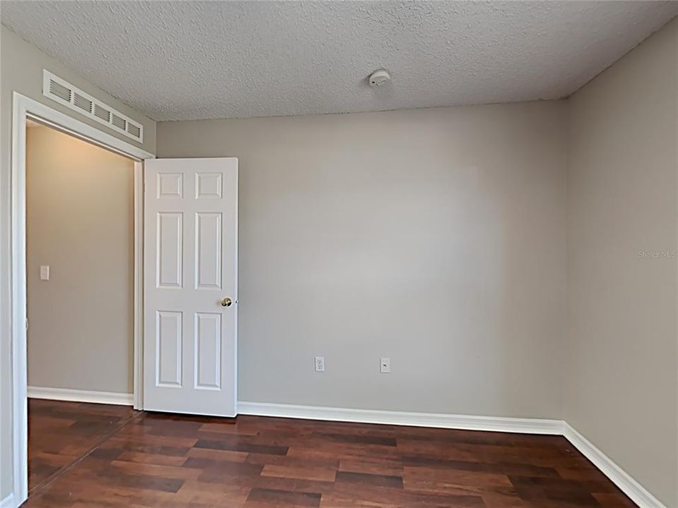 For Rent: $1,705 (3 beds, 2 baths, 1675 Square Feet)