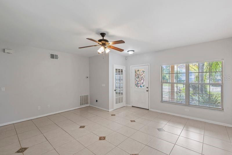 For Sale: $393,500 (4 beds, 2 baths, 1526 Square Feet)