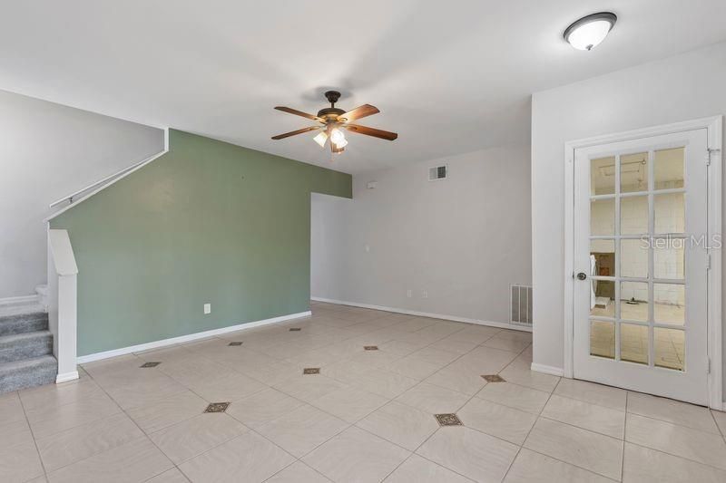 For Sale: $393,500 (4 beds, 2 baths, 1526 Square Feet)