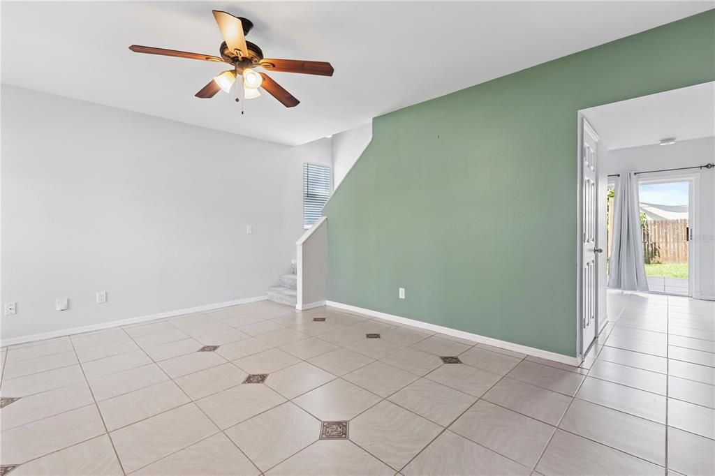 For Sale: $393,500 (4 beds, 2 baths, 1526 Square Feet)