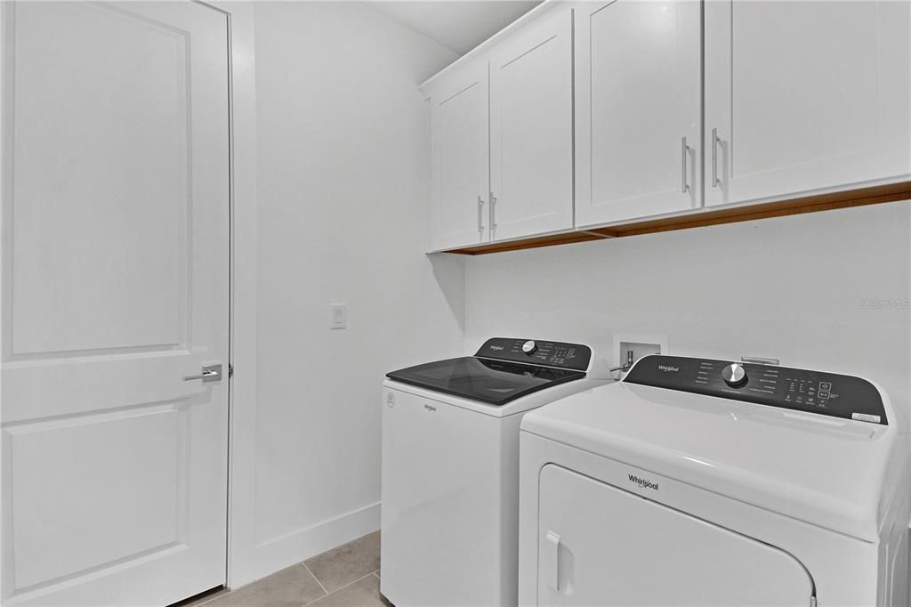 Active With Contract: $399,000 (3 beds, 2 baths, 1802 Square Feet)