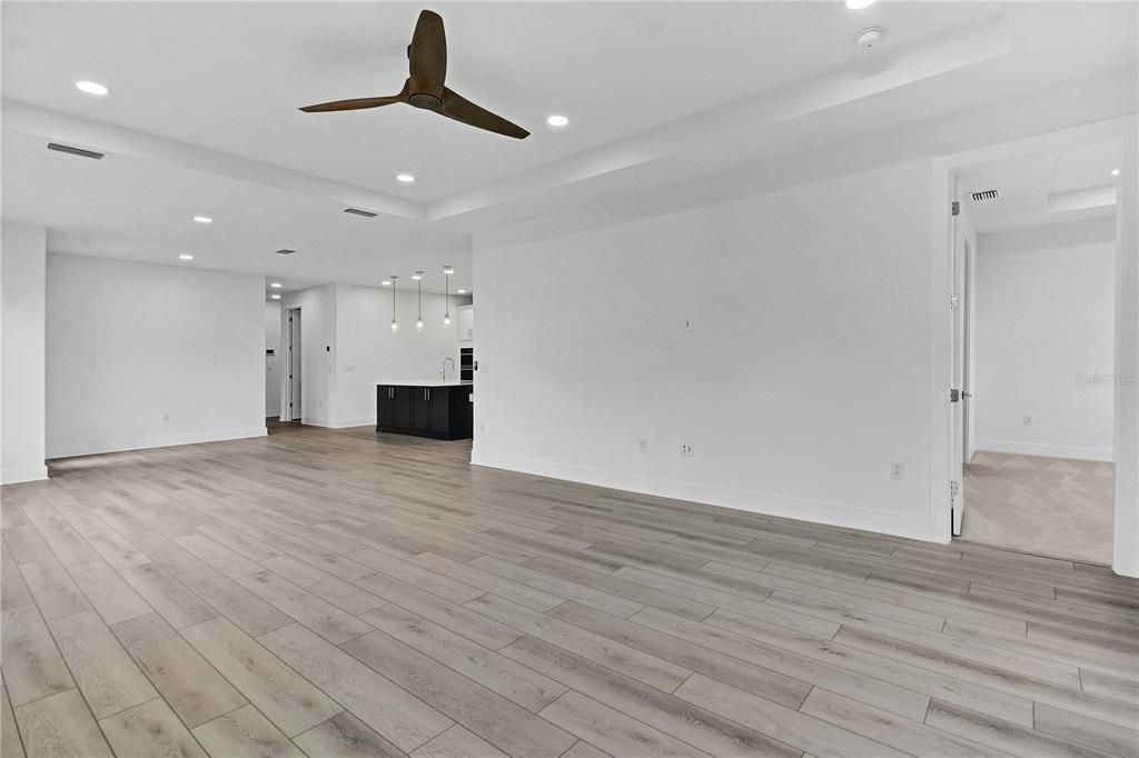 Active With Contract: $399,000 (3 beds, 2 baths, 1802 Square Feet)