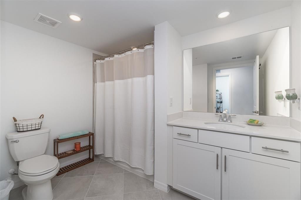 For Sale: $425,000 (3 beds, 2 baths, 1741 Square Feet)