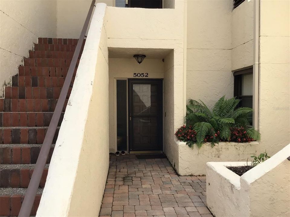 For Rent: $1,900 (2 beds, 2 baths, 1191 Square Feet)