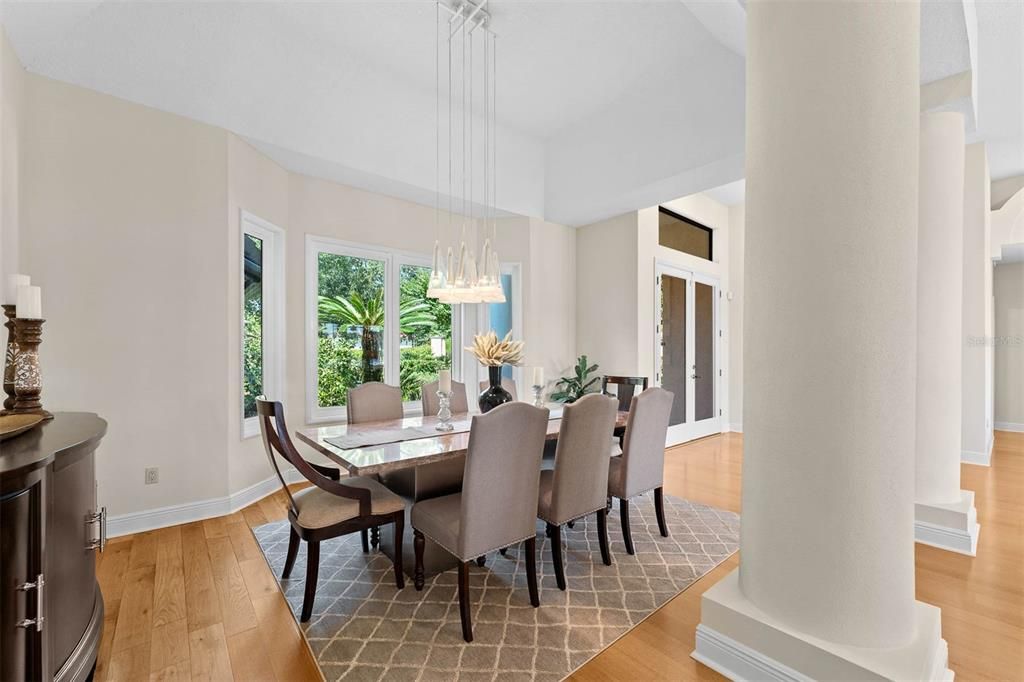 FORMAL DINING ROOM