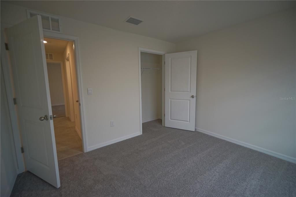 For Rent: $2,000 (3 beds, 2 baths, 1676 Square Feet)