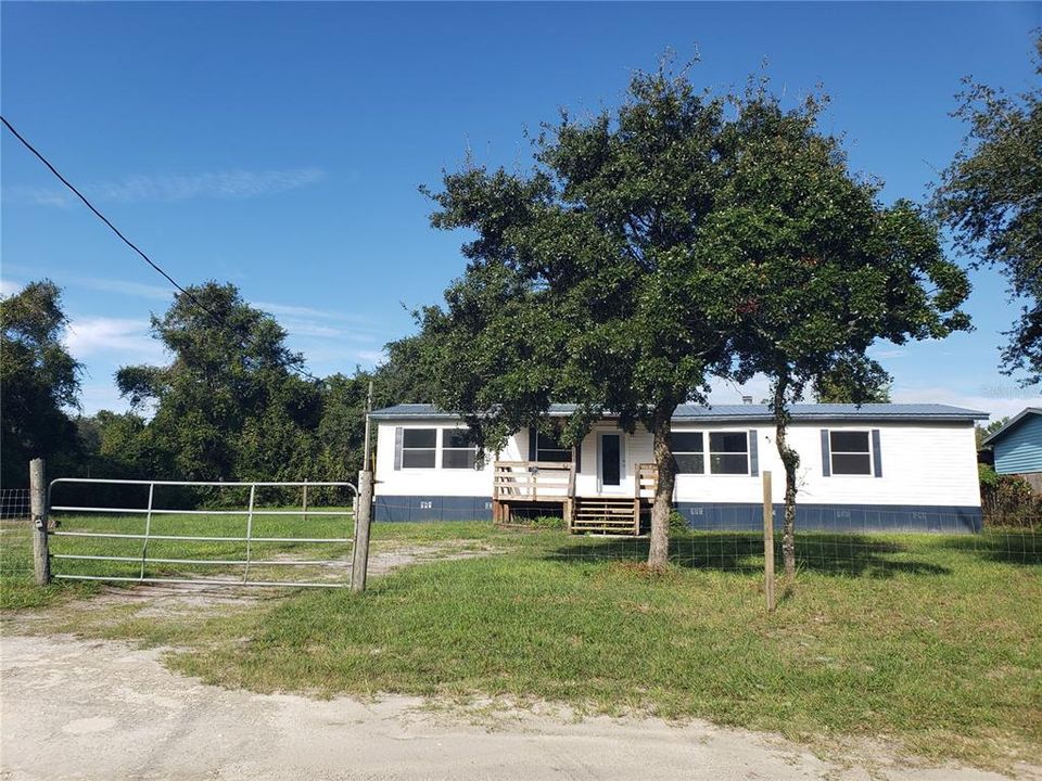 House on 1/3 Acre with Fence and Cattle Gate